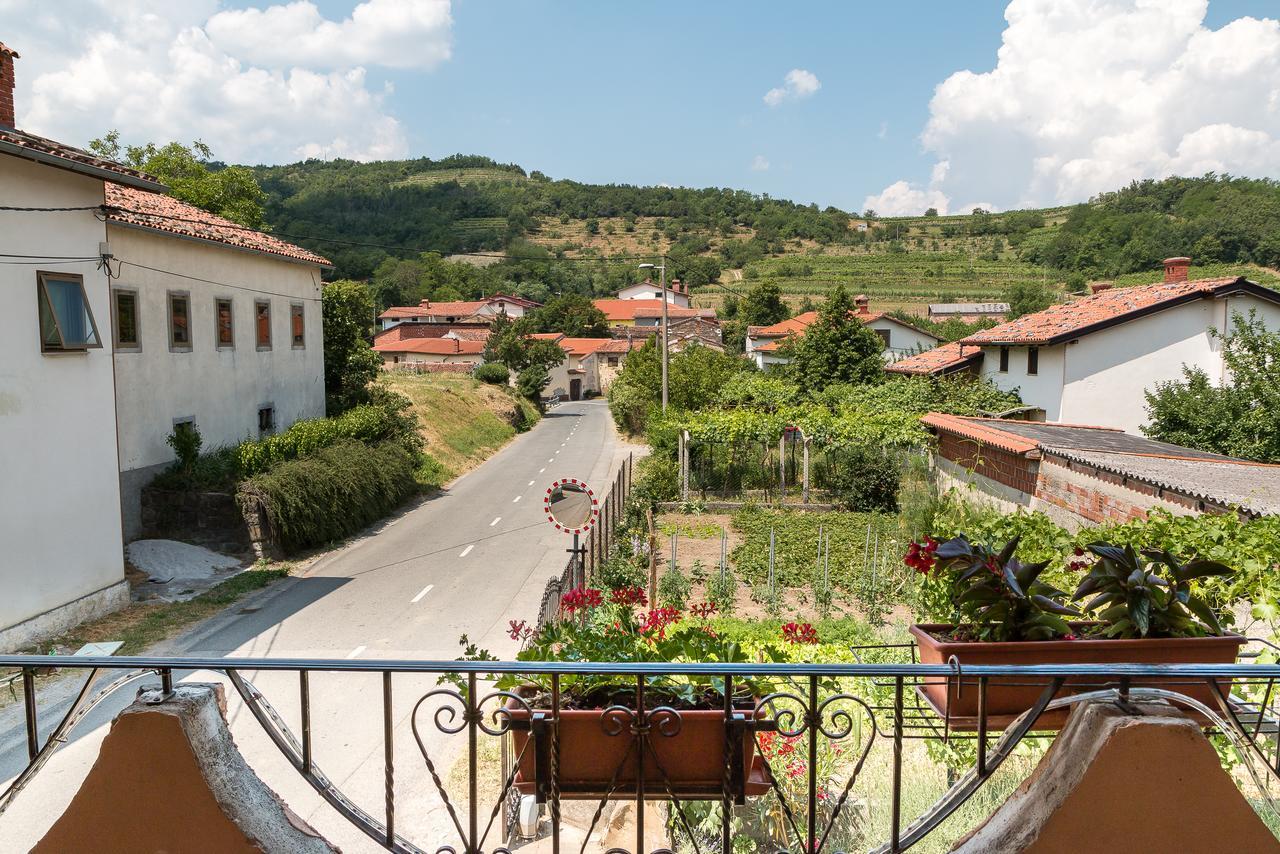 Apartma In Sobe Pilih Vipava Exteriér fotografie